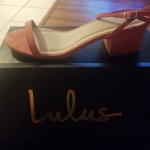 Lulus low heel sandal 7.5